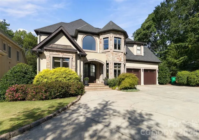 Photo 1 of Single family home for sale at 7936 Park Rd, Charlotte, NC 28210 | MLS# 4427314 | Listing updated on 2026-10-09