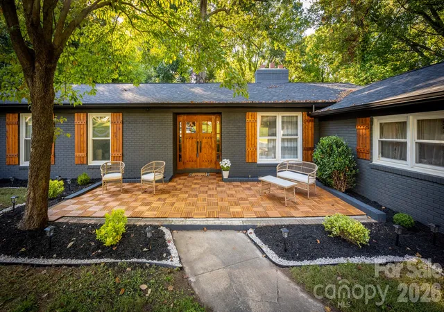 Photo 3 of Single family home for sale at 508 Berkshire Dr, Statesville, NC 28677 | MLS# 4427324 | Listing updated on 2026-10-04