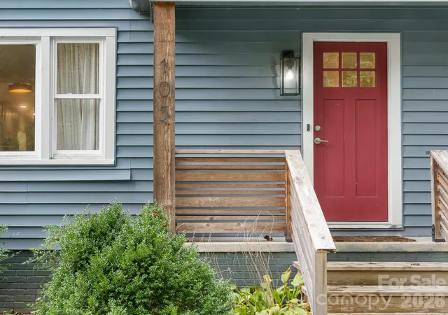Photo 1 of Single family home for sale at 105 Robinson Ave, Brevard, NC 28712 | MLS# 4427338 | Listing updated on 2026-09-27