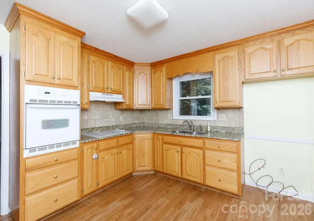 Photo 4 of Single family home for sale at 1731 Colony Rd, Rock Hill, SC 29730 | MLS# 4427339 | Listing updated on 2026-09-23