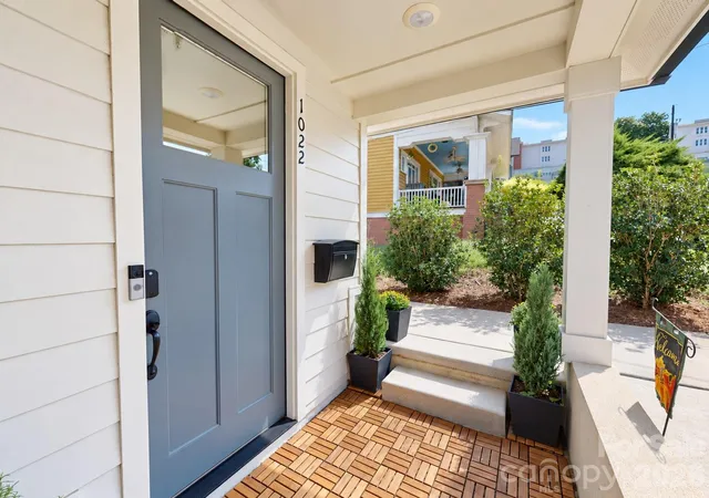 Photo 3 of Condo for sale at 2022 Margaret Brown St #7, Charlotte, NC 28202 | MLS# 4427340 | Listing updated on 2026-09-23