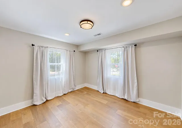 Listing Photo 5 - Condo for sale in building located at 2022 Margaret Brown St, Charlotte, NC 28202 - Unit #7