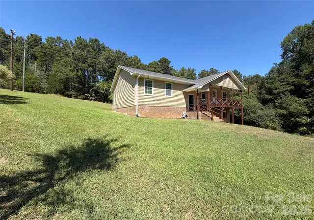 Single family home for sale at 670 Mount Pleasant Rd W, Mount Pleasant, NC 28124 | MLS# 4427342