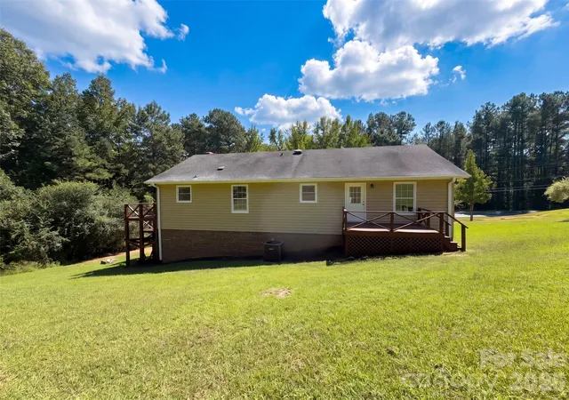 Photo 4 of Single family home for sale at 670 Mount Pleasant Rd W, Mount Pleasant, NC 28124 | MLS# 4427342 | Listing updated on 2026-09-22