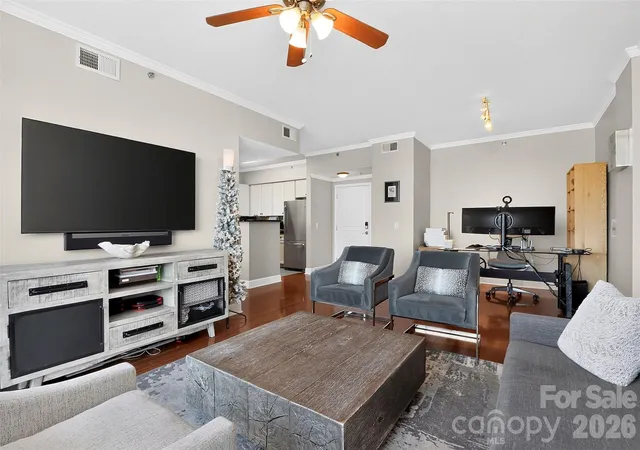 Photo 3 of Condo for sale at 1315 East Blvd #818, Charlotte, NC 28203 | MLS# 4427348 | Listing updated on 2026-09-26