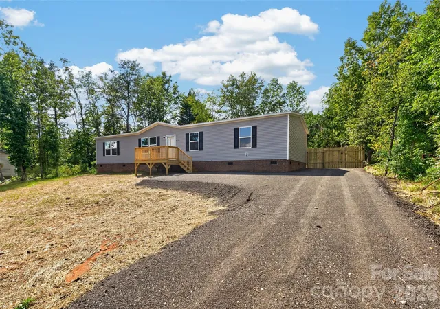 Photo 1 of Single family home for sale at 4133 Alderbrook Ct, Lenoir, NC 28645 | MLS# 4427354 | Listing updated on 2026-09-25