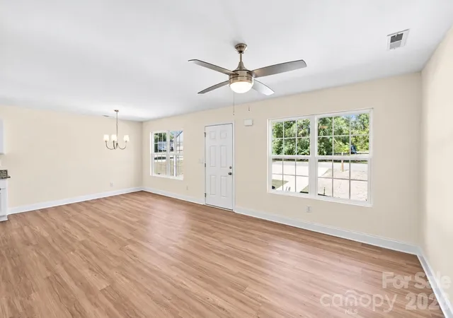 Photo 4 of Single family home for sale at 359 Blanche Cir, Rock Hill, SC 29730 | MLS# 4427356 | Listing updated on 2026-09-28