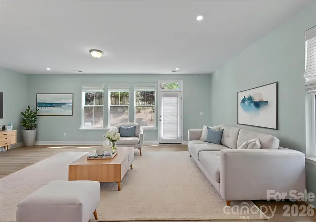 Photo 3 of Townhouse for sale at 6113 Mariemont Cir, Charlotte, NC 28226 | MLS# 4427363 | Listing updated on 2026-09-23