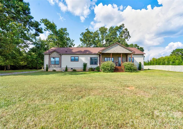 Photo 1 of Single family home for sale at 503 1 E Stagecoach Trl, Lawndale, NC 28090 | MLS# 4427366 | Listing updated on 2026-09-30