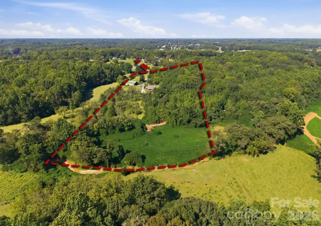 Photo 3 of Single family home for sale at 1086 Shinnville Rd, Cleveland, NC 27013 | MLS# 4427384 | Listing updated on 2026-10-02