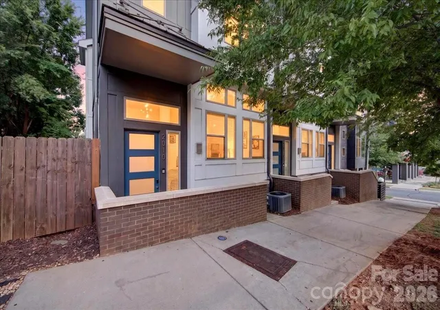 Townhouse for sale at 2010 Hawkins St, Charlotte, NC 28203 | MLS# 4427386