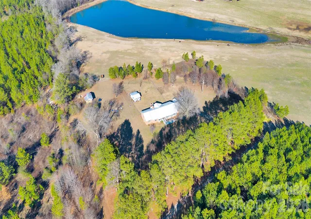 Photo 4 of Single family home for sale at 318 Mcfarlan Rd, Morven, NC 28119 | MLS# 4427388 | Listing updated on 2026-10-15