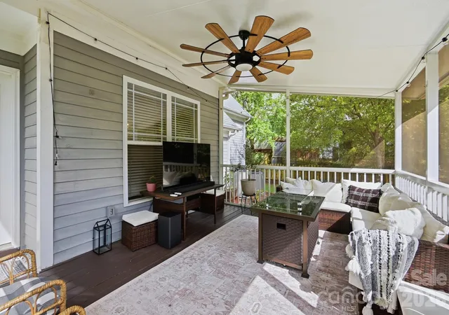 Photo 4 of Single family home for sale at 7337 Cascading Pines Dr, Fort Mill, SC 29708 | MLS# 4427395 | Listing updated on 2026-10-10