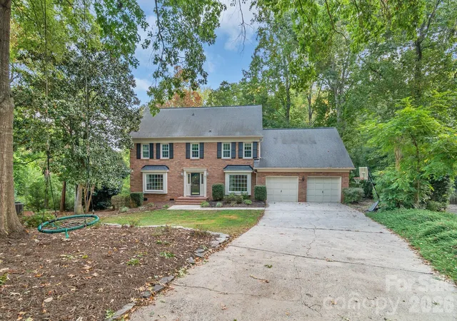 Photo 1 of Single family home for sale at 2101 Wittstock Dr, Charlotte, NC 28210 | MLS# 4427401 | Listing updated on 2026-09-23