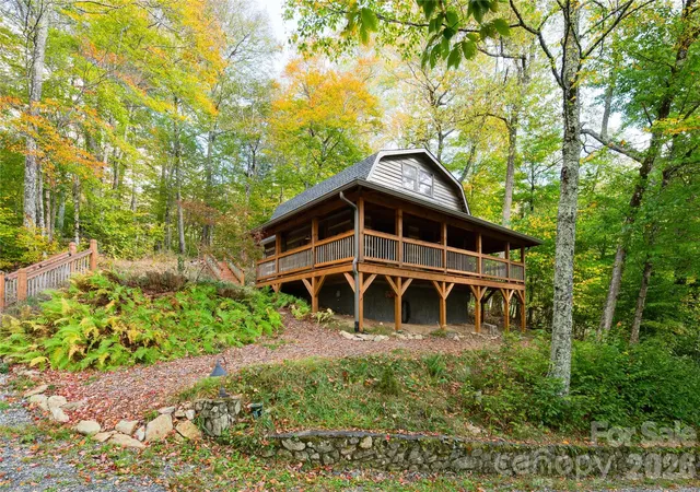 Photo 2 of Single family home for sale at 963 El Miner Dr, Mars Hill, NC 28754 | MLS# 4427405 | Listing updated on 2026-10-06