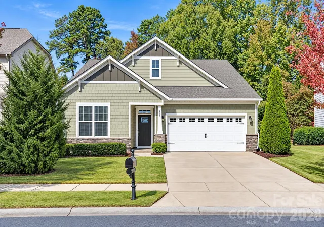 Photo 2 of Single family home for sale at 217 Blossom Ridge Dr, Mooresville, NC 28117 | MLS# 4427414 | Listing updated on 2026-10-29