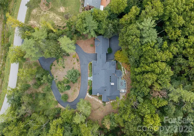 Photo 48 of Single family home for sale at 4 Cedar Hl Dr, Asheville, NC 28803 | MLS# 4427416 | Listing updated on 2026-10-06