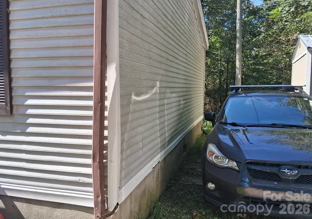 Photo 1 of Single family home for sale at 1215 Peak Pl NW, Lenoir, NC 28645 | MLS# 4427420 | Listing updated on 2026-09-22