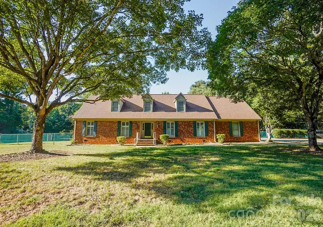 Photo 1 of Single family home for sale at 1051 Michael Ave, Concord, NC 28025 | MLS# 4427422 | Listing updated on 2026-09-23