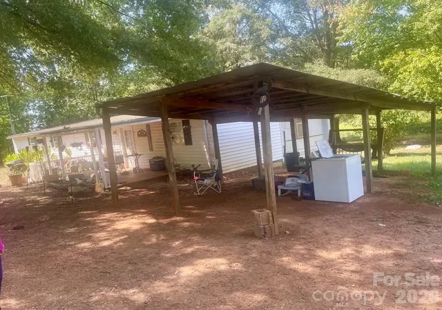 Photo 3 of Single family home for sale at 140 Sador St, Cherryville, NC 28021 | MLS# 4427427 | Listing updated on 2026-09-23