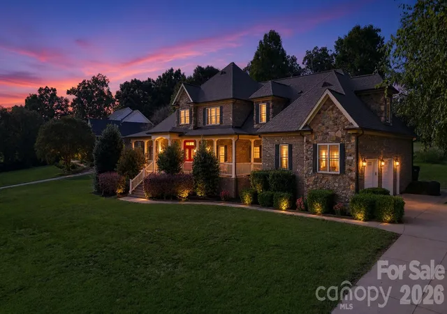 Photo 1 of Single family home for sale at 1163 Willow Crk Dr, Newton, NC 28658 | MLS# 4427436 | Listing updated on 2026-09-23