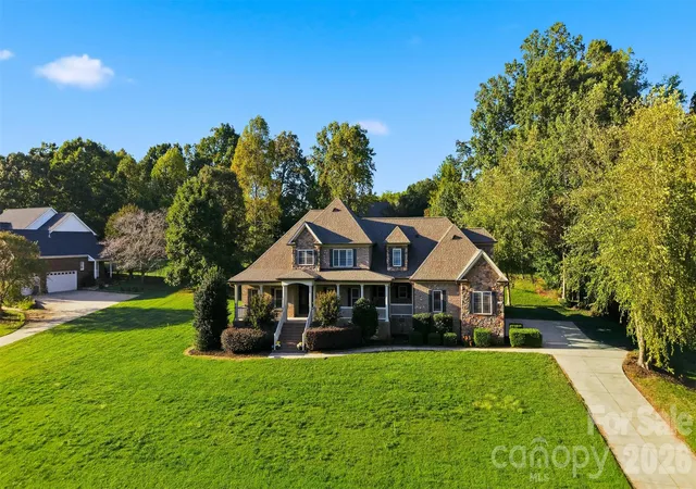 Photo 1 of Single family home for sale at 1163 Willow Crk Dr, Newton, NC 28658 | MLS# 4427436 | Listing updated on 2026-10-20