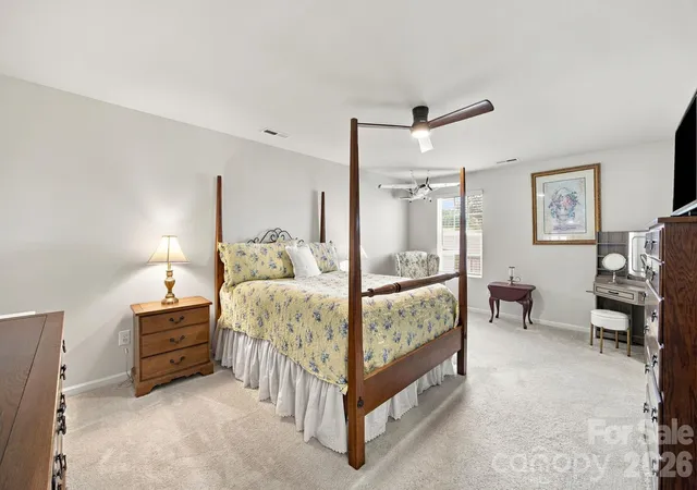 Photo 4 of Single family home for sale at 156 Hanging Rock Trl, Statesville, NC 28625 | MLS# 4427449 | Listing updated on 2026-10-07