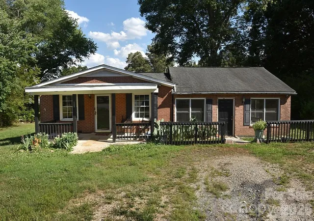 Single family home for sale at 3560 Dogwood Ct, Salisbury, NC 28144 | MLS# 4427455