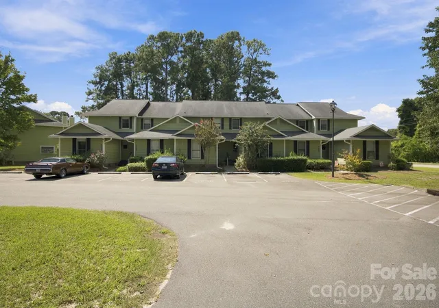 Photo 2 of Townhouse for sale at 4032 Echo Farms Blvd, Wilmington, NC 28412 | MLS# 4427479 | Listing updated on 2026-09-23