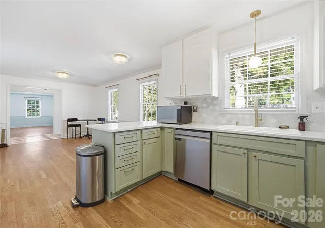 Photo 2 of Single family home for sale at 7431 Folger Dr, Charlotte, NC 28226 | MLS# 4427487 | Listing updated on 2026-10-08