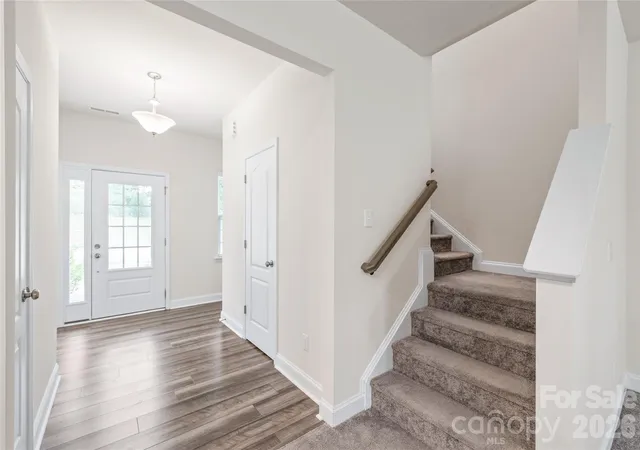 Photo 3 of Single family home for sale at 1043 Kalli Dr, Matthews, NC 28104 | MLS# 4427491 | Listing updated on 2026-09-26