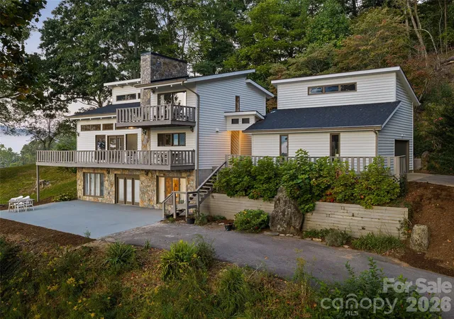 Photo 1 of Single family home for sale at 343 Mountain View Rd, Burnsville, NC 28714 | MLS# 4427505 | Listing updated on 2026-09-28