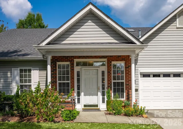 Photo 3 of Townhouse for sale at 12105 Groth Ct, Charlotte, NC 28277 | MLS# 4427512 | Listing updated on 2026-10-07