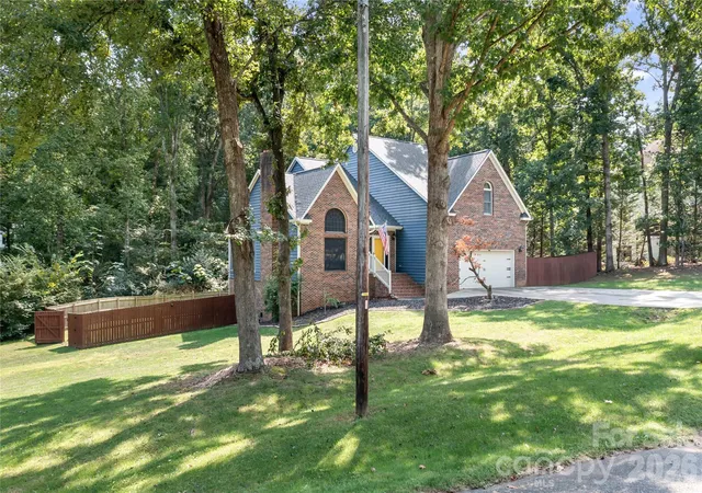 Photo 2 of Single family home for sale at 665 Millswood Dr, Mooresville, NC 28115 | MLS# 4427514 | Listing updated on 2026-09-25