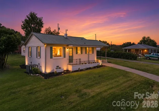 Photo 1 of Single family home for sale at 5361 Meadowlane Dr, Granite Falls, NC 28630 | MLS# 4427520 | Listing updated on 2026-09-23
