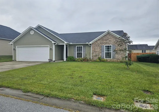 Photo 1 of Single family home for sale at 27 Timbergreen Trl, Weaverville, NC 28787 | MLS# 4427521 | Listing updated on 2026-09-24