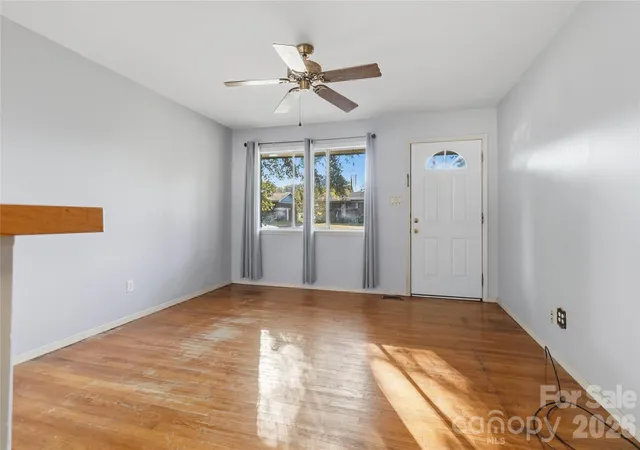 Photo 3 of Single family home for sale at 4629 Monmouth Dr, Charlotte, NC 28269 | MLS# 4427522 | Listing updated on 2026-09-23