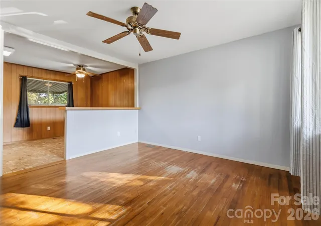 Photo 3 of Single family home for sale at 4629 Monmouth Dr, Charlotte, NC 28269 | MLS# 4427522 | Listing updated on 2026-09-23