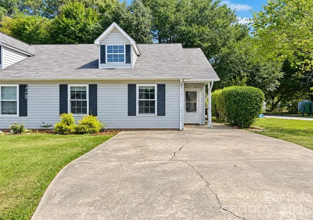 Photo 1 of Condo for sale at 1062 Farm Pond Ln, Rock Hill, SC 29732 | MLS# 4427526 | Listing updated on 2026-09-23