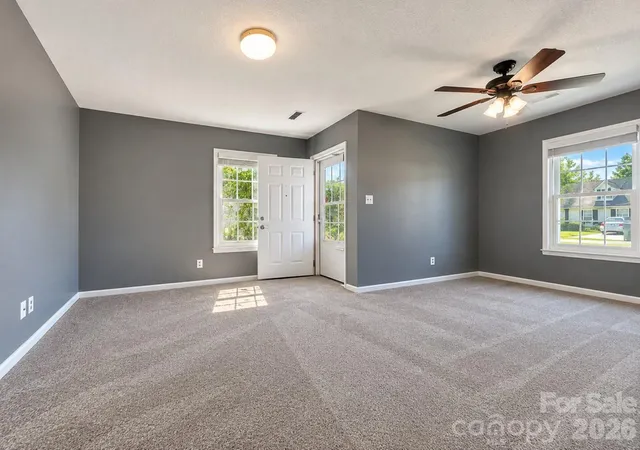 Photo 3 of Condo for sale at 1062 Farm Pond Ln, Rock Hill, SC 29732 | MLS# 4427526 | Listing updated on 2026-09-23
