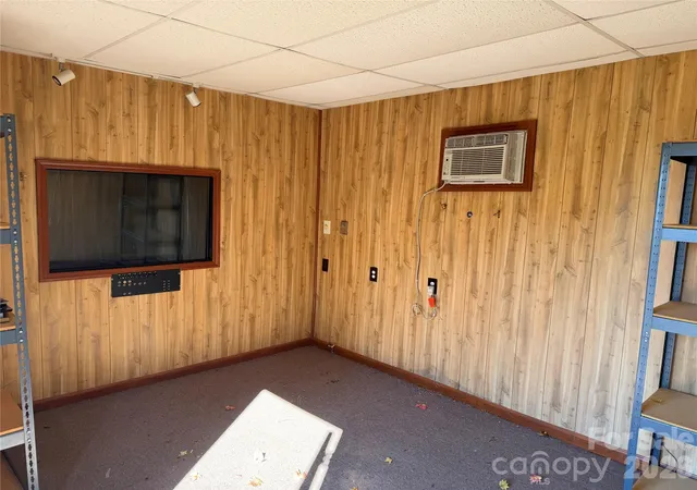 Photo 18 of Single family home for sale at 1025 29th Street Pl NE, Conover, NC 28613 | MLS# 4427528 | Listing updated on 2026-10-04