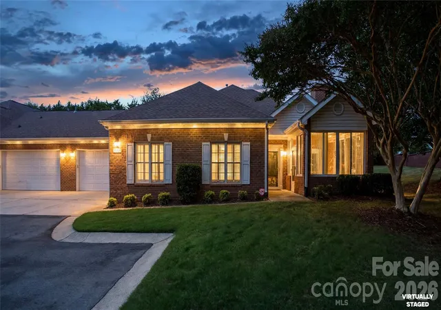 Photo 1 of Condo for sale at 10925 Oakside Ct, Charlotte, NC 28210 | MLS# 4427533 | Listing updated on 2026-09-26