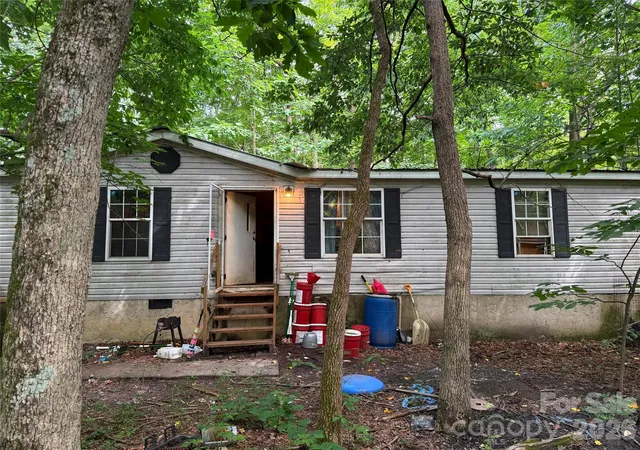 Photo 1 of Single family home for sale at 169 Bob Cat Spur Ln, Hendersonville, NC 28792 | MLS# 4427534 | Listing updated on 2026-09-28