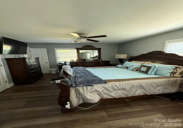 Photo 3 of Single family home for sale at 3432 Farrhill Rd, Charlotte, NC 28214 | MLS# 4427547 | Listing updated on 2026-09-23
