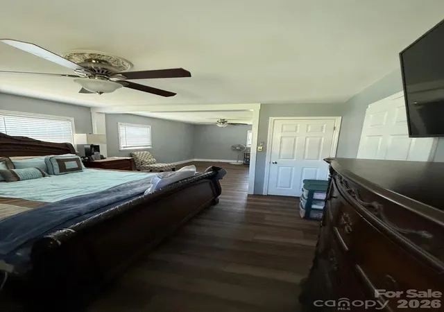 Photo 4 of Single family home for sale at 3432 Farrhill Rd, Charlotte, NC 28214 | MLS# 4427547 | Listing updated on 2026-09-23