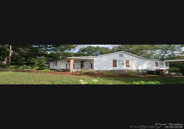 Photo 1 of Single family home for sale at 102 Reynolds Rd, North Wilkesboro, NC 28659 | MLS# 4427556 | Listing updated on 2026-09-23