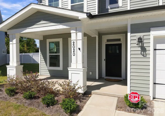 Photo 2 of Single family home for sale at 2020 Embassy Ct, Charlotte, NC 28213 | MLS# 4427563 | Listing updated on 2026-10-03