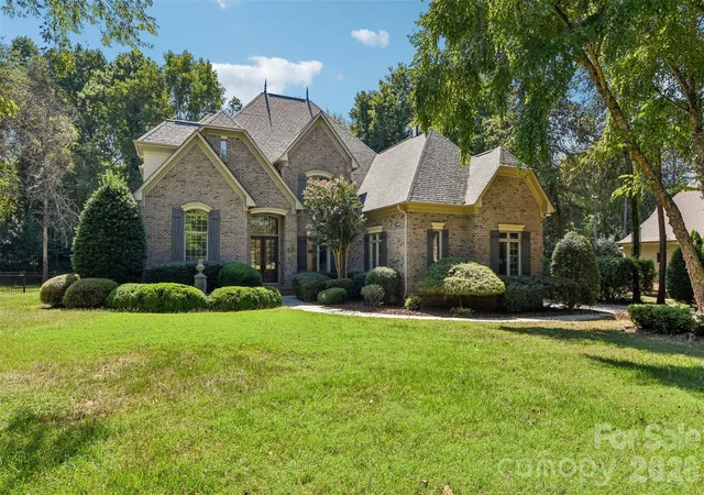 Photo 1 of Single family home for sale at 181 Attleboro Pl, Mooresville, NC 28117 | MLS# 4427564 | Listing updated on 2026-09-29