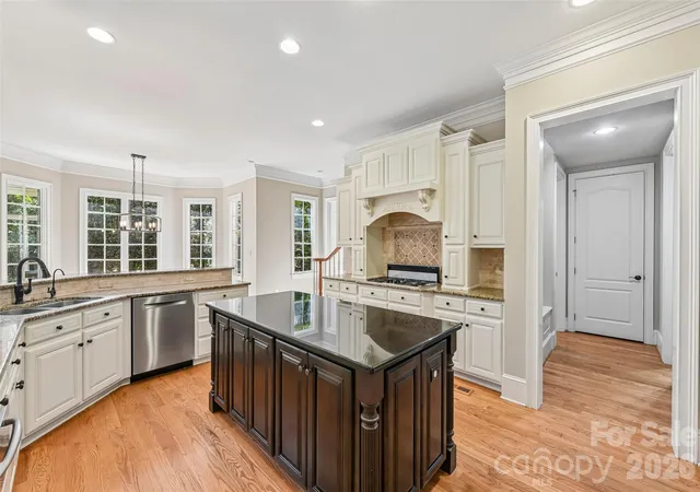 Photo 2 of Single family home for sale at 181 Attleboro Pl, Mooresville, NC 28117 | MLS# 4427564 | Listing updated on 2026-09-29