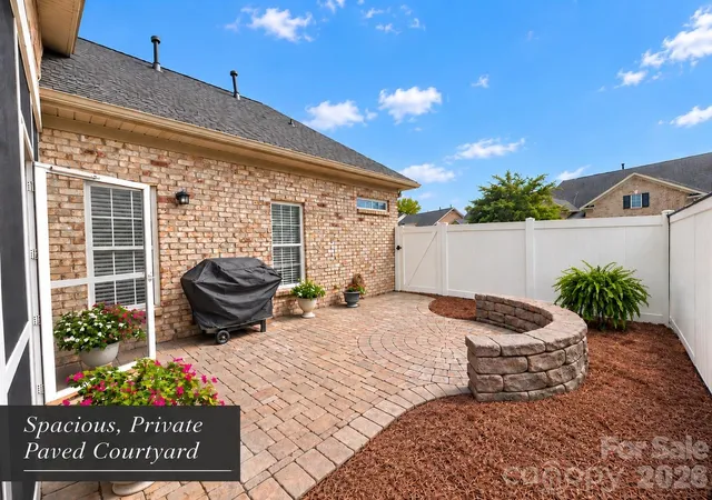 Photo 3 of Townhouse for sale at 416 Collingswood Dr, Winston Salem, NC 27127 | MLS# 4427566 | Listing updated on 2026-10-05